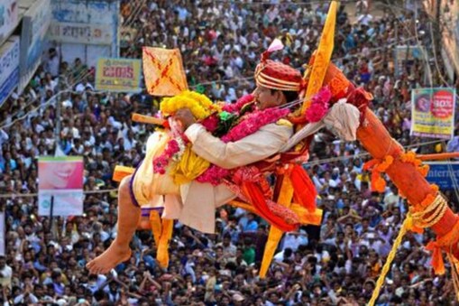 కాసేపట్లో సిరిమానోత్సవ సంబరం