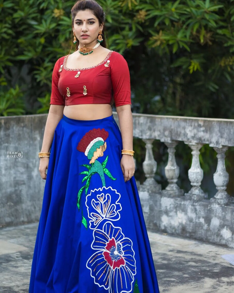  యాంకర్ విష్ణు ప్రియ ఇంట తీవ్ర విషాదం నెలకొంది. ఆమె తల్లి కన్నుమూశారు. ఈ విషయాన్ని తన సోషల్ మీడియా ఖాతాల ద్వారా తెలిపింది విష్ణు ప్రియ. ఈ మేరకు ఎమోషనల్ నోట్ రాసింది.