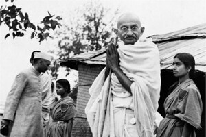 Gandhi Jayanti: నేడు గాంధీ జయంతి.. మీరెప్పుడూ చూడని మహాత్మాగాంధీ అరుదైన ఫొటోలు