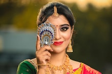 Gold Jewellery: పెళ్లిళ్ల సీజన్లో బంగారం కొంటున్నారా? బిల్లులో ఈ వివరాలు ఉండాలి Gold Jewellery: పెళ్లిళ్ల సీజన్లో బంగారం కొంటున్నారా? బిల్లులో ఈ వివరాలు ఉండాలి
