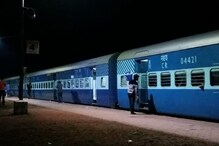 Railway Rules: రైలులో తోటి ప్రయాణికులు ఇబ్బంది పెడుతున్నారా? ఇలా కంప్లైంట్ చేయండి Railway Rules: రైలులో తోటి ప్రయాణికులు ఇబ్బంది పెడుతున్నారా? ఇలా కంప్లైంట్ చేయండి