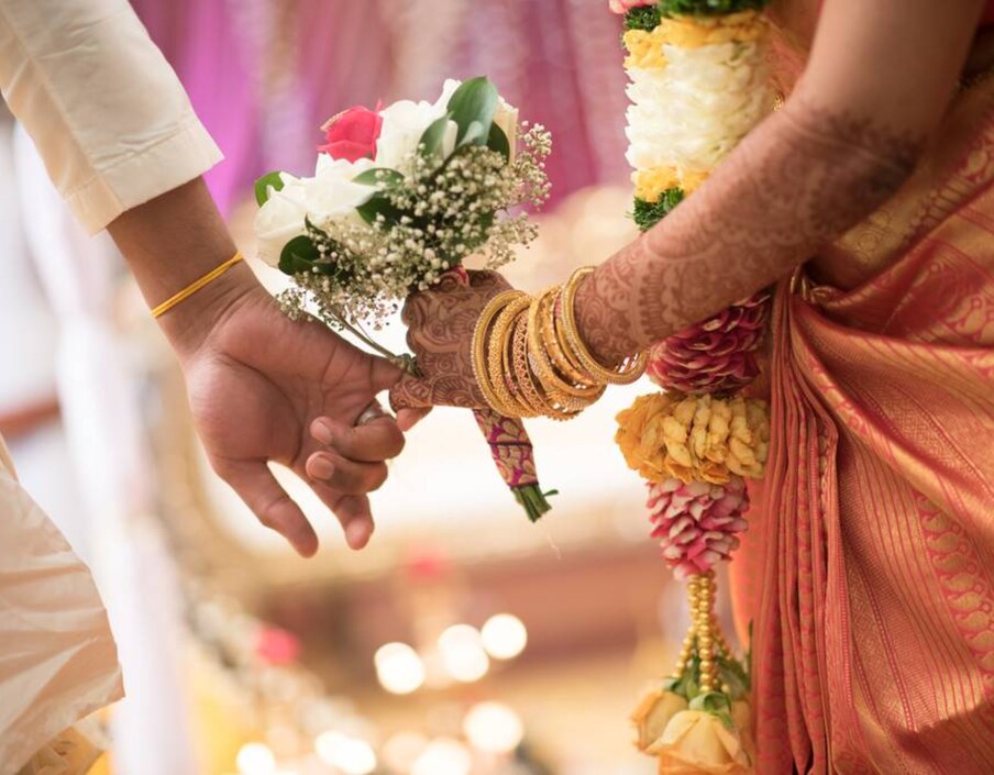 ,[object Object], వివాహ ప్రయాణం మొదలవడానికి కొన్ని సంవత్సరాల ముందే పనులు మొదలవుతాయి. సరైన భాగస్వామిని ఎంచుకొనే ప్రయత్నాలు మొదట ప్రారంభమవుతాయి. ఈ ప్రయాణంలో న్యూమరాలజీ మంచి సహాయం చేస్తుంది. పేరు, పుట్టిన తేదీ ఆధారంగా భాగస్వామిని ఎంచుకోవడం మంచిది.