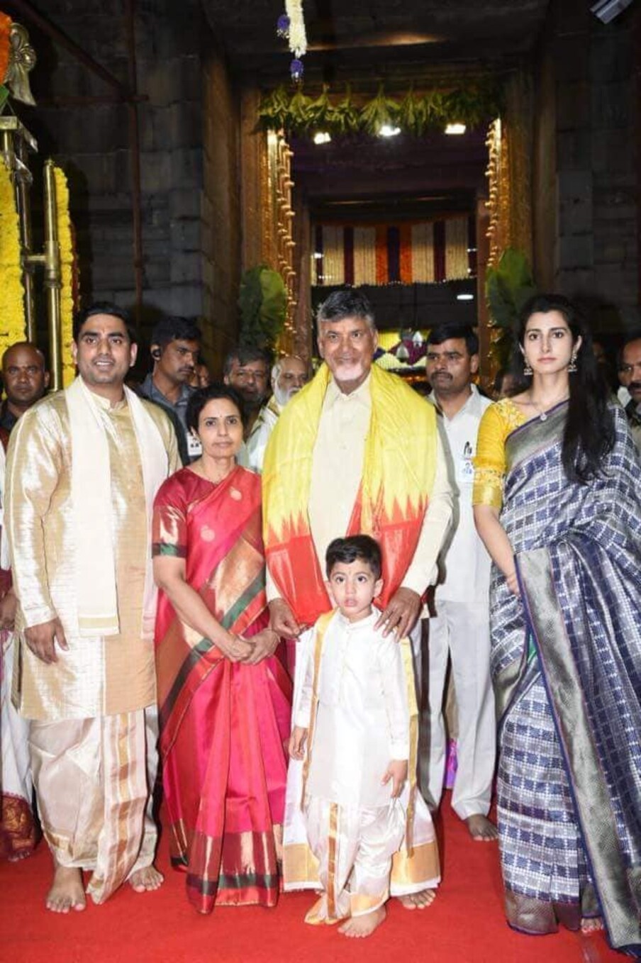  జనవరి 27వ తేదీ నుంచి ఆయన పాదయాత్ర ప్రారంభం కానుంది. కుప్పం నుంచి ఇచ్చాపురం వరకు పాద యాత్ర చేపట్టేందుకు సిద్ధమవుతున్నారు. ఈ పాదయాత్రకు భారీ ప్లాన్ కూడా సిద్ధం చేశారు. టీడీపీ లో ఉన్న యువ నేతలు ఈ పాదయాత్ర బాధ్యతలను దగ్దరుండి పర్యవేక్షించనున్నారు.