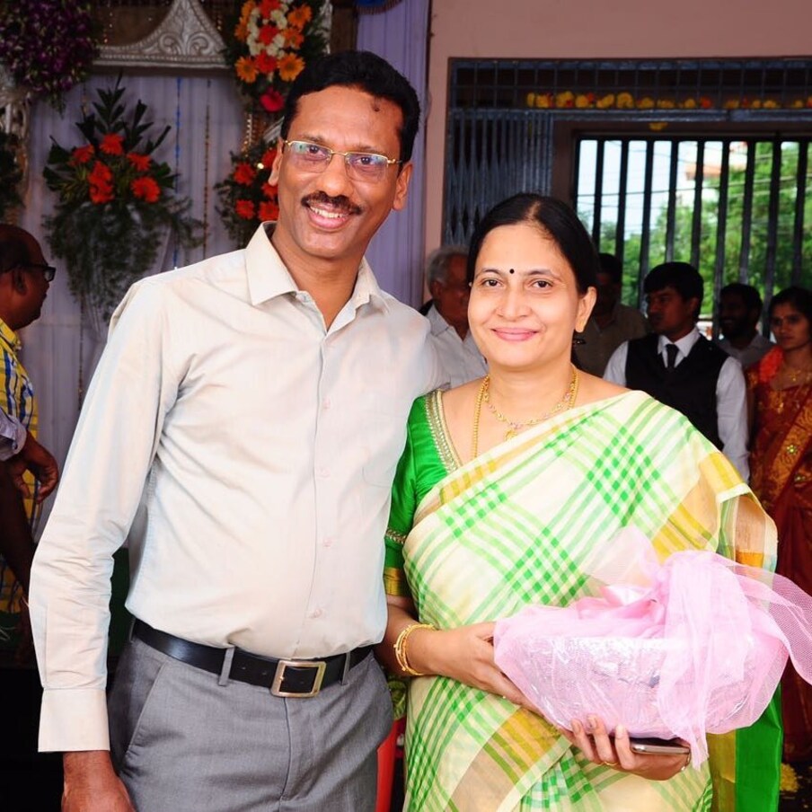 ఆస్ట్రేలియాలో చాయ్‌వాలాగా మారి కోట్లు సంపాధిస్తున్న నెల్లూరు జిల్లా వాసి  సంజిత్ కొండా |sanjit konda resident of Nellore district who became a  chaiwala in australia and earns ...