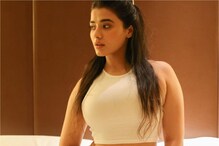 నాభి అందాలతో మరోసారి సోకుల విందు చేసిన కేతిక శర్మ.. కేక పెట్టాల్సిందే..