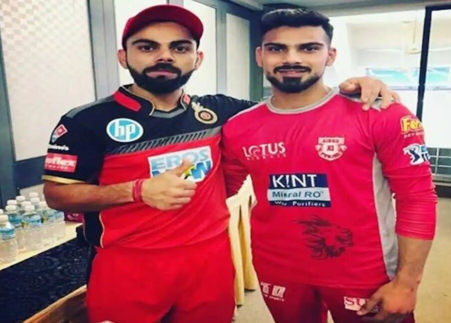 మయాంక్ దాగర్ కోసం బిడ్డింగ్ సందర్భంగా రాజస్థాన్ రాయల్స్, సన్‌రైజర్స్ హైదరాబాద్ మధ్య గట్టి పోటీ జరగింది. అతని బేస్ ధర రూ.20 లక్షలు. దానిపై హైదరాబాద్ వేలం వేసింది. అప్పుడు రాజస్థాన్ 25, 35, 95 లక్షల వరకు వేలం వేసింది. హైదరాబాద్ రూ.కోటి వేలం వేయగా.. చివరకు రూ.1.7 కోట్లకు బిడ్‌ వేసి రాజస్థాన్‌ చేతులెత్తేసింది. ఎట్టకేలకు రూ.1.8 కోట్ల బిడ్‌తో హైదరాబాద్‌ అతడిని సొంతం చేసుకుంది.