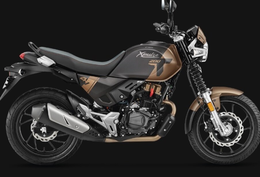  Hero XPulse 200T 4V Mileage | ప్రపంచంలోనే అతిపెద్ద టూవీలర్ల తయారీ కంపెనీగా కొనసాగుతూ వస్తున్న హీరో మోటొకార్ప్ తాజాగా అదిరిపోయే బైక్‌ను మార్కెట్‌లోకి తీసుకువచ్చింది. తన ఎక్స్‌పల్స్ 200టీ మోడల్‌లో కొత్త అప్‌డేటెడ్ వెర్షన్‌ను మార్కెట్‌లో ఆవిష్కరించింది.