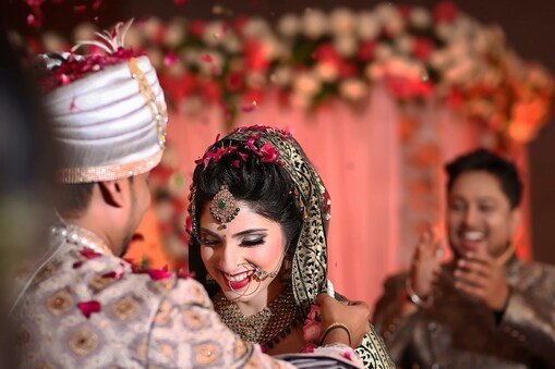Wedding Loan: పెళ్లి చేసుకుంటున్నారా? అయితే వెడ్డింగ్ లోన్ తీసుకోవచ్చు
(ప్రతీకాత్మక చిత్రం)