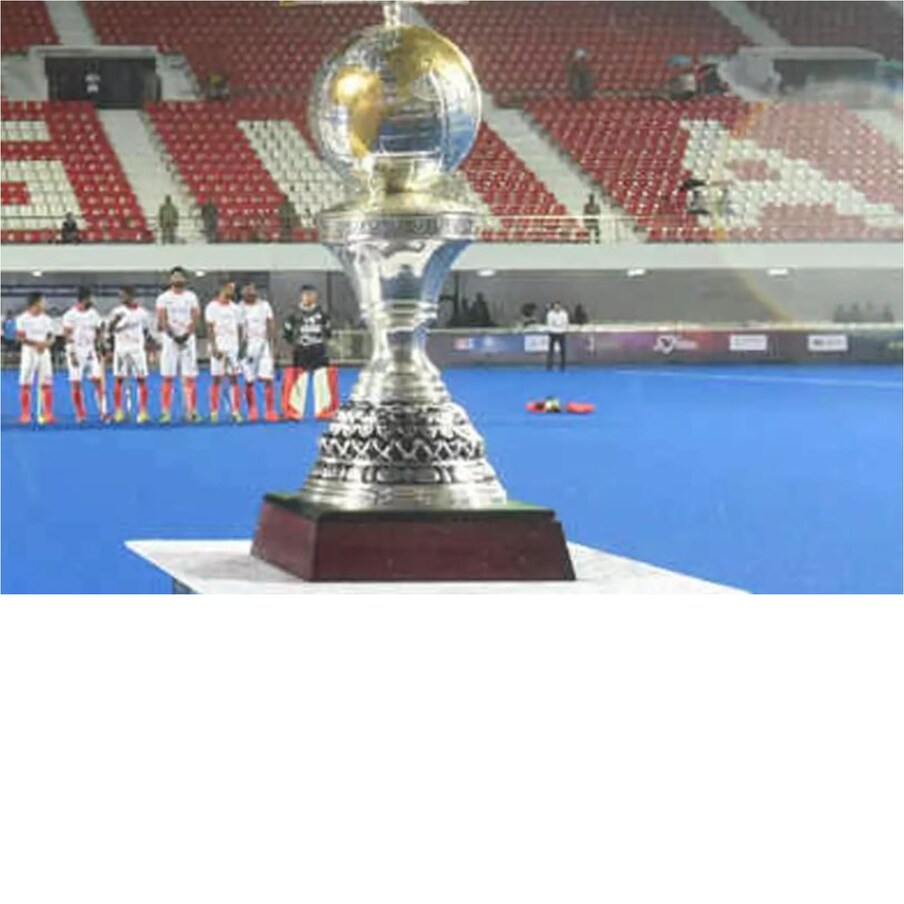  హాకీ ప్రపంచకప్ (Hockey World Cup) 2023కి రంగం సిద్దమైంది. భారత్ (India) వేదికగా జనవరి 13 నుంచి 29 వరకు ఈ మెగా టోర్నీ జరగనుంది. తొలి రోజు ఏకంగా మూడు మ్యాచ్ లు జరగనున్నాయి. భారత్ కూడా తన తొలిపోరును శుక్రవారం ఆడనుంది. స్పెయిన్ తో జరిగే ఈ పోరులో గెలిచి టోర్నీలో శుభారంభం చేయాలనే పట్టుదలతో టీమిండియా ఉంది.