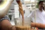 OMG: కొంప ముంచిన చలి.. కోట్లకు పడగలెత్తిన టీ వ్యాపారులు.. ఎక్కడంటే..?