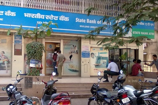 RBI New Rules: బ్యాంక్ కస్టమర్లకు ఆర్‌బీఐ గుడ్ న్యూస్... కొత్త రూల్స్‌తో ఊరట
(ప్రతీకాత్మక చిత్రం)