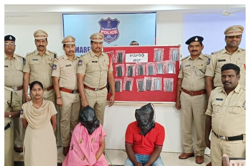 అక్కా తమ్ముని చేతివాటం!