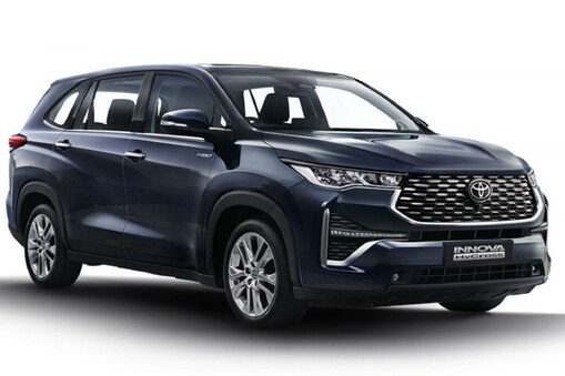 Innova Hycross: ఈ కారుకు భలే డిమాండ్.. ఇప్పుడు బుక్ చేసుకుంటే సంవత్సరం తర్వాత డెలివరీ చేస్తారు!