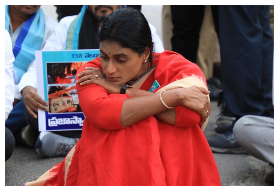  షర్మిల పాదయాత్రలో భాగంగా రూట్ మ్యాప్ కూడా సిద్ధం చేశారు. వర్ధన్నపేట, వరంగల్ ఈస్ట్, వెస్ట్, స్టేషన్ ఘనపూర్, జనగామ, పాలకుర్తి,   మీదుగా పాలేరు నియోజక వర్గంలో మరోసారి అడుగు పెట్టేలా రూట్ మ్యాప్ సిద్ధం అవుతుంది. ప్రజా ప్రస్థానం పాదయాత్ర ఇప్పటికే 3,512 కి.మీ పూర్తి కాగా.. 4 వేల కి.మీ పూర్తి చేసేందుకు 25 రోజుల పాటు పాదయాత్ర సాగనుంది.