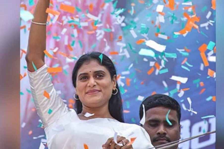  వైఎస్‌ఆర్‌ తెలంగాణ పార్టీ వ్యవస్థాపకురాలు వైఎస్‌ షర్మిల మరో పాదయాత్రకు సిద్ధమవుతున్నారు. ఆమె ఫిబ్రవరి 2వ తేదీ నుంచి 18వ తేదీ వరకు పాదయాత్ర చేసేందుకు సిద్ధమవుతున్నారు. షర్మిల పాదయాత్రకు పోలీసుల నుంచి అనుమతి లభించింది.