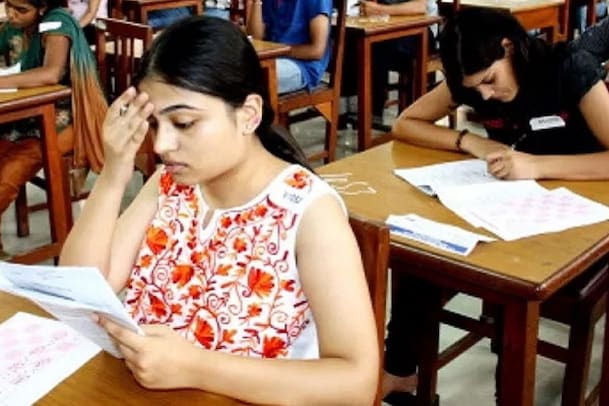 ప్రపంచంలో అత్యంత కఠినమైన టాప్- 10 ఎగ్జామ్స్ ఇవే.. ఇండియా నుంచి మూడు..