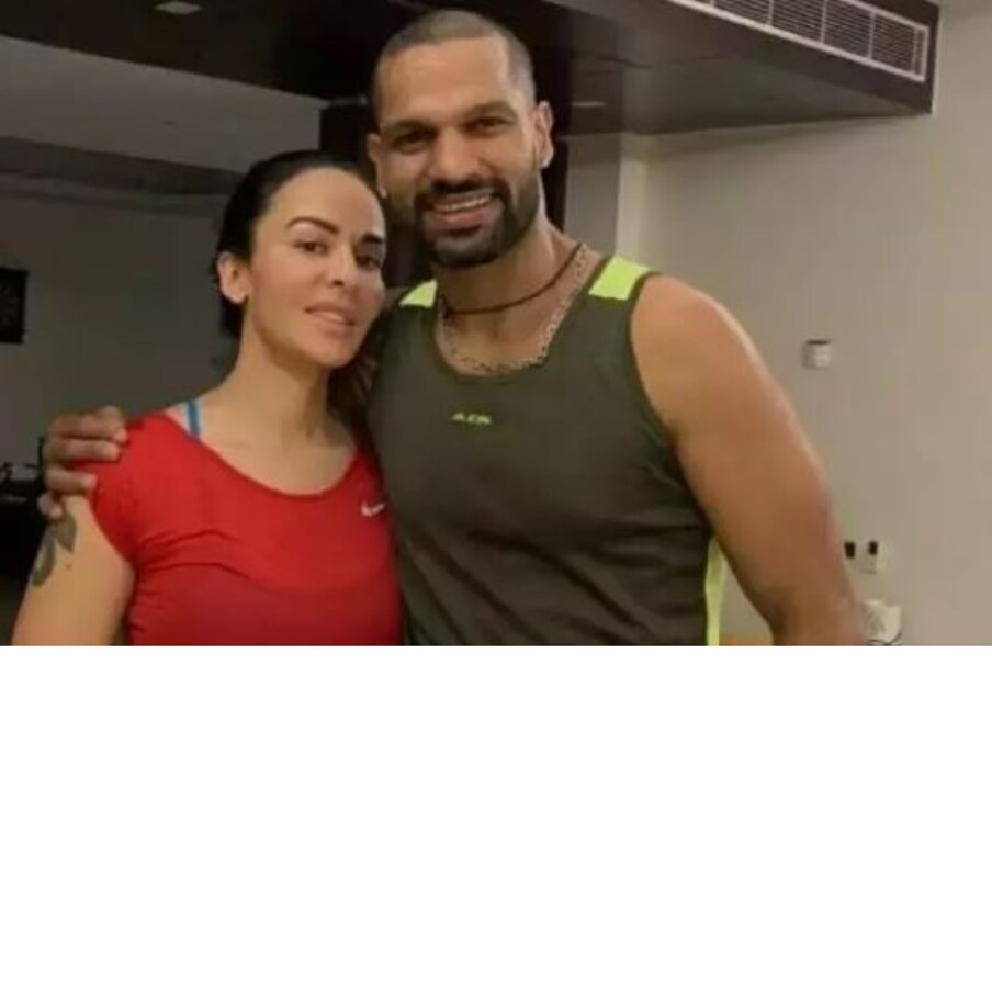  ఇండియన్‌ క్రికెటర్‌ ధావన్‌ (Shikhar Dhawan), అతని భార్య ఆయేషా ముఖర్జీ విడిపోయిన సంగతి తెలిసిందే. ఈ జంట తొమ్మిదేళ్ల వివాహ బంధానికి ముగింపు పలికింది. వీరికి ఓ కుమారుడు కూడా ఉన్నాడు. అతను ఇప్పుడు తల్లి సంరక్షణలో ఉన్నాడు. (PC : Instagram)