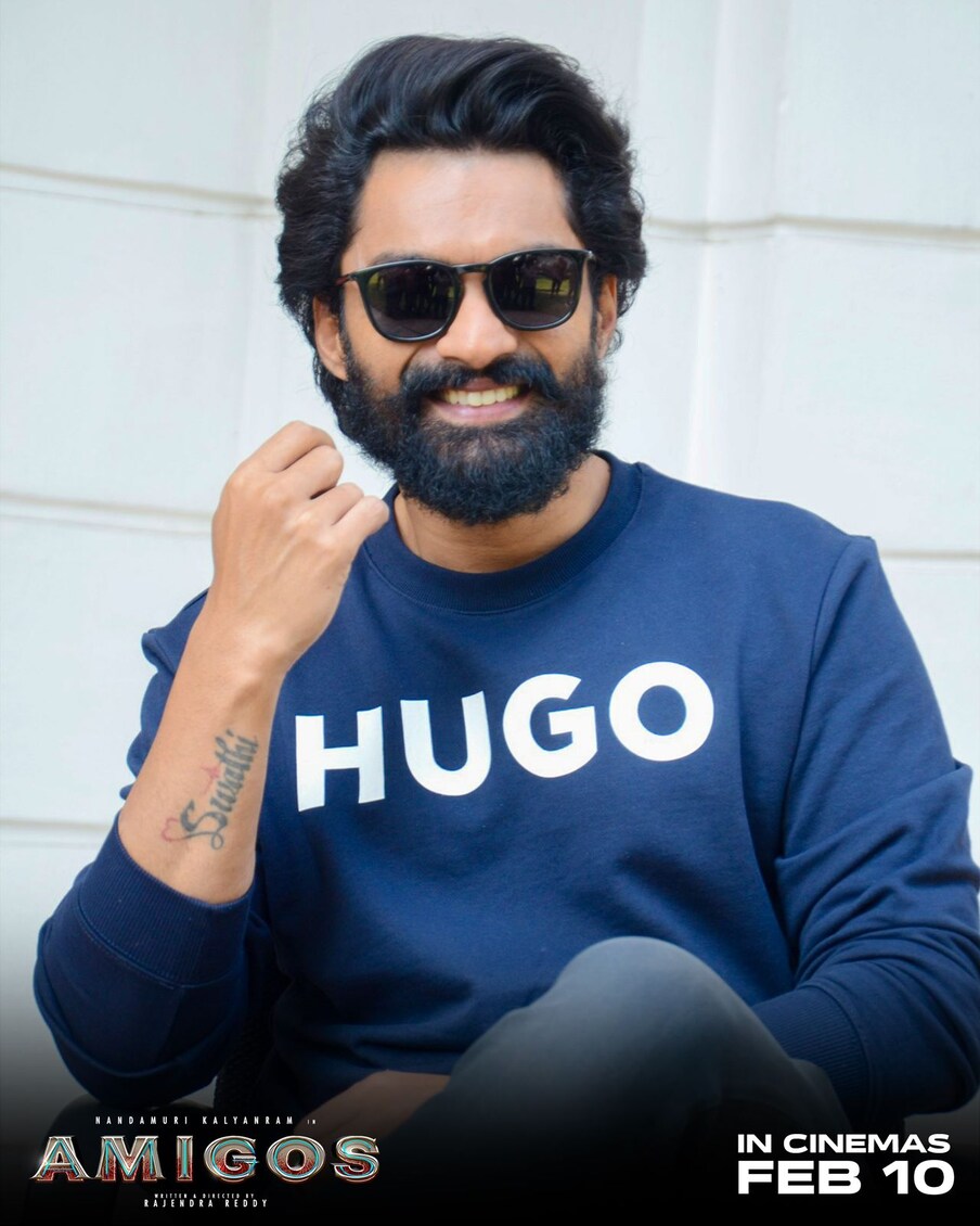  దీంతో ప్రమోషన్స్‌లో భాగంగా కళ్యాణ్ రామ్ వరుసగా ఇంటర్వూలు ఇస్తున్నారు. అందులో భాగంగా అన్ స్టాపబుల్‌కు  తారక్ గానీ, మీరు కానీ ఎందుకు హాజరు కాలేదని ప్రశ్నించగా.. ఆ ప్రశ్న ఆహా టీమ్‌ను అడగాలనీ.. అన్నారని తెలుస్తోంది. ఇక ఇదే విధంగా గతంలో చిరంజీవి కూడా  ఎందుకు మీరు ఆహా షోకు హాజరు కాలేదని అడగ్గా.. ఆయన కూడా ఆహ్వానం అందలేదని సమాధానం ఇచ్చిన సంగతి తెలిసిందే. ప్రస్తుతం దీనికి సంబంధించి ఓ వార్త సోషల్ మీడియాలో వైరల్ అవుతోంది.  Photo : Twitter