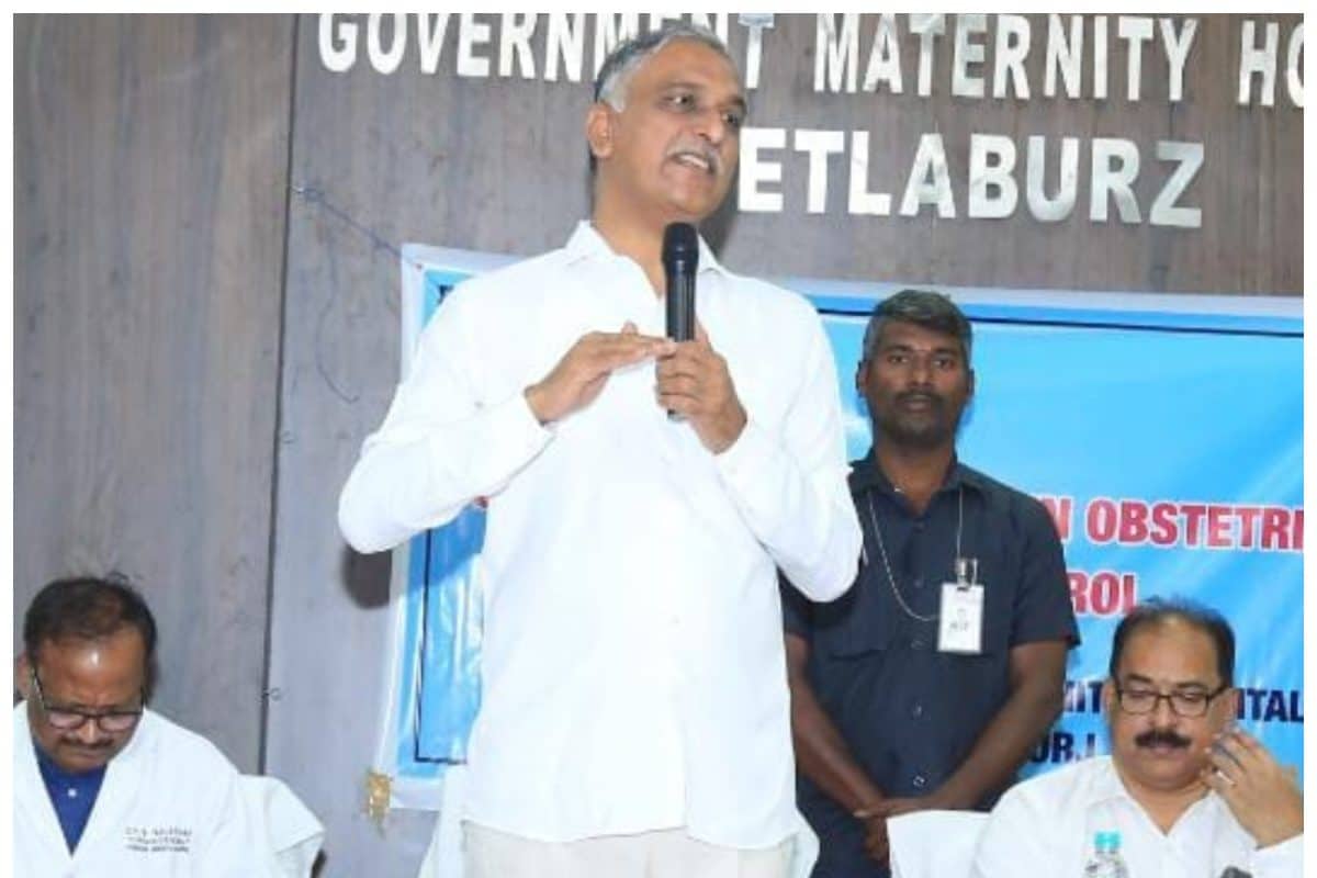 తెలంగాణలో ఉద్యోగాల భర్తీపై ఆర్థిక, వైద్యారోగ్య శాఖ మంత్రి హరీశ్ రావు మరో శుభవార్త చెప్పారు. రాష్ట్రంలోని వైద్య కళాశాలల్లో 1400 ఉద్యోగాలను భర్తీ చేయనున్నట్లు వెల్లడించారు.