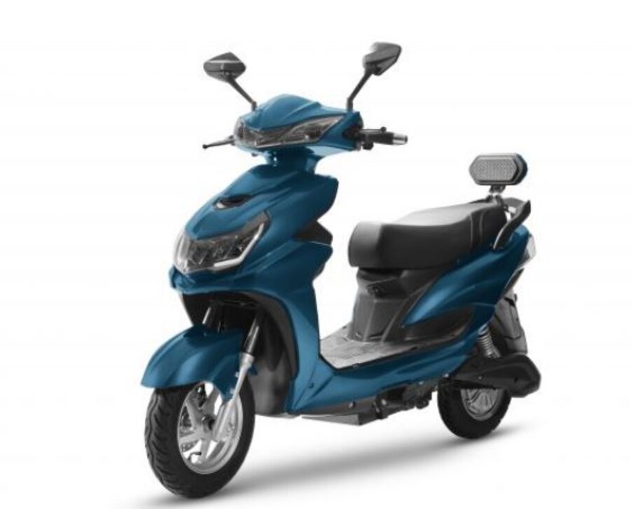 e-Scooter | మీరు కొత్తగా ఎలక్ట్రిక్ స్కూటర్ కొనుగోలు చేయాలని భావిస్తున్నారా? అయితే మీకు శుభవార్త. అదిరిపోయే ఆఫర్ అందుబాటులో ఉంది. ఎలక్ట్రిక్ వెహికల్ (Electric Vehicle) కొనుగోలుపై కళ్లుచెదిరే డీల్ సొంతం చేసుకోవచ్చు.