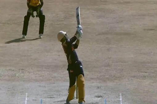 ఇఫ్తికార్ అహ్మద్ Pic source Pakistan Cricket on Twitter