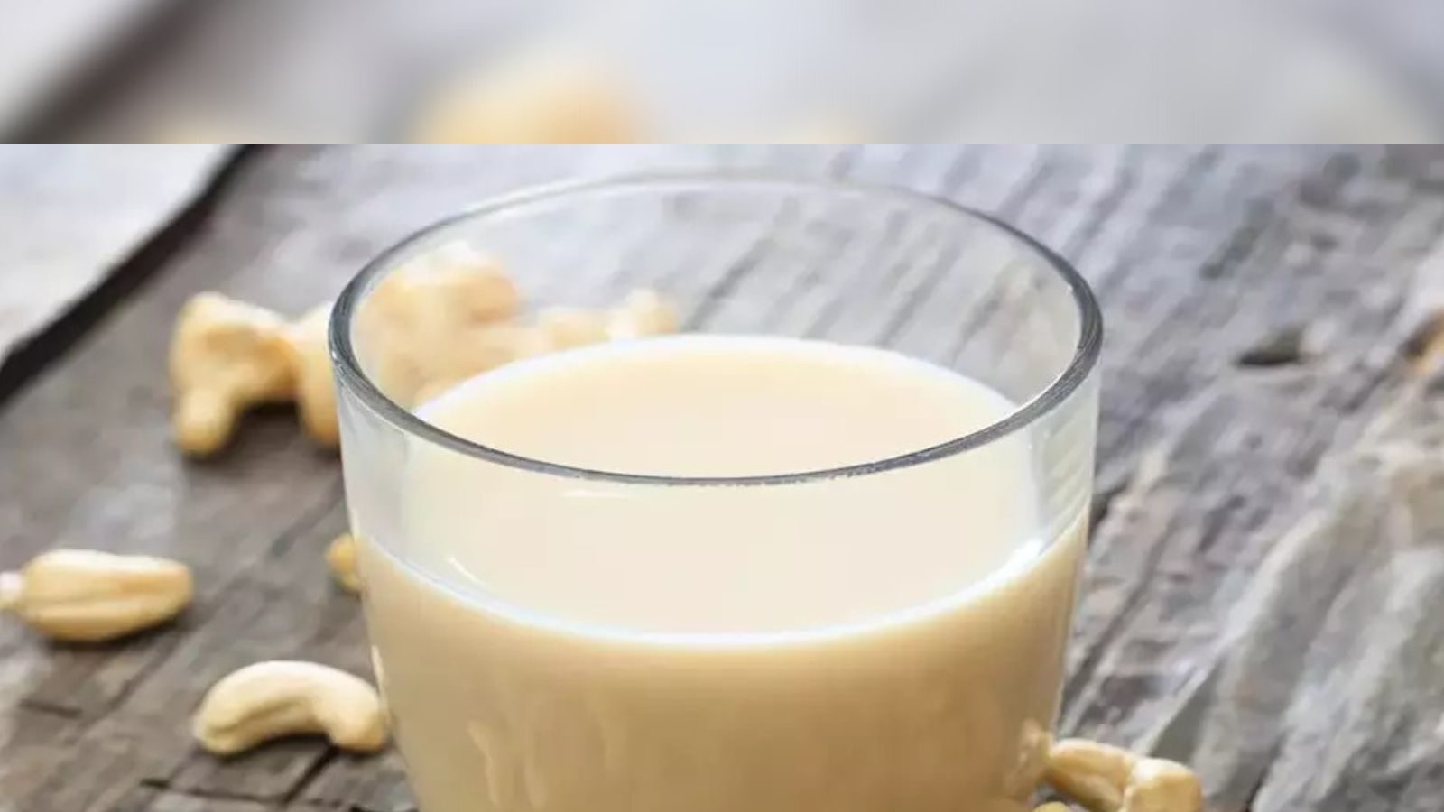 Cashew benefits రాత్రంతా పాలలో నానబెట్టిన జీడిపప్పు తింటే సూపర్