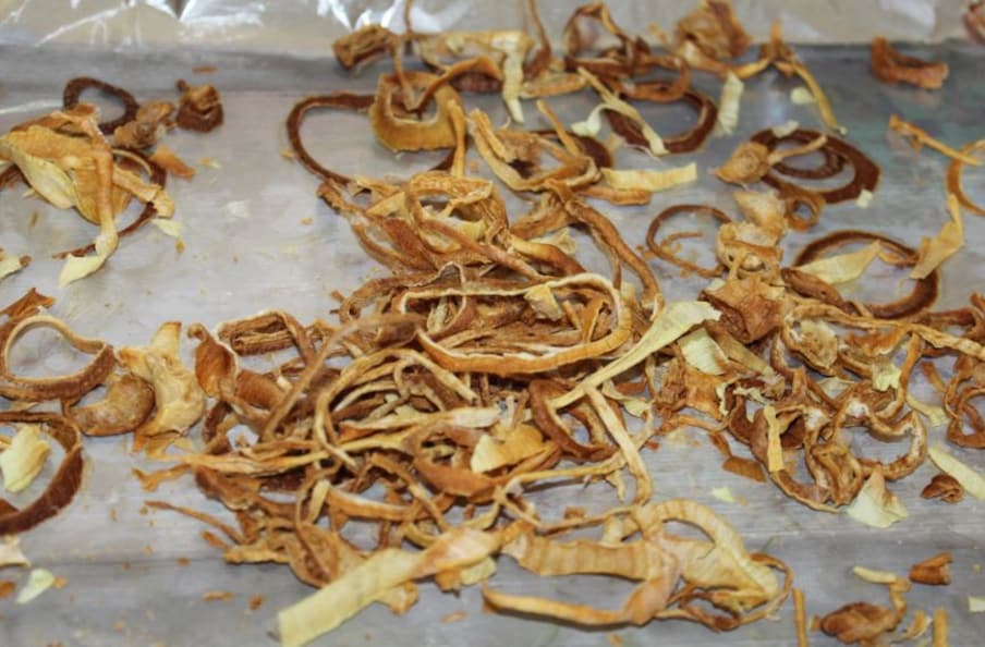There is a huge demand for onion powder abroad. Onion powder can also be added to enhance the taste of vegetables. Fresh onions can be used though.. they should be of good quality, if the price is high then it will be a problem.