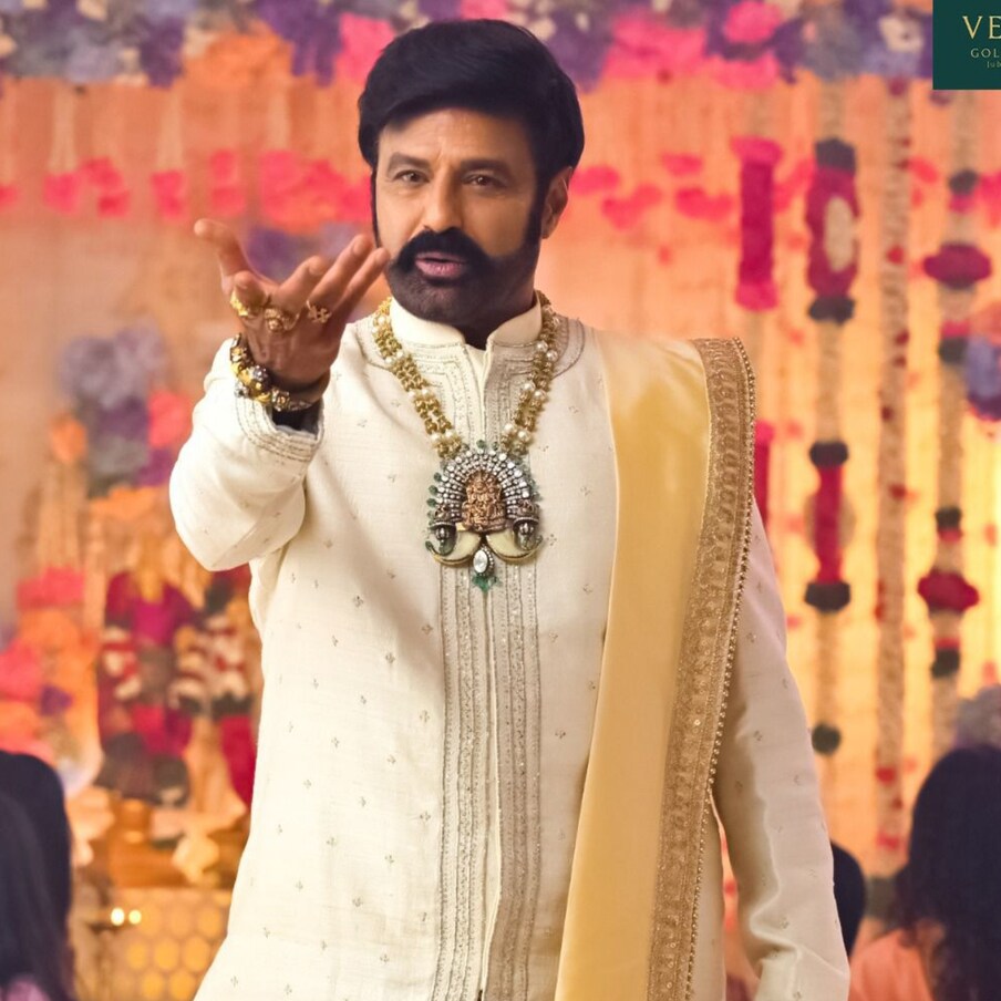  టాలీవడ్ సీనియర్ హీరో, నందమూరి నటసింహం మరో క్రేజీ స్టెప్ వేశారని తెలుస్తుండటం ఆసక్తికరంగా మారింది. ఇప్పటికే డిజిటల్ స్క్రీన్ పైకి వచ్చి అన్‌స్టాపబుల్ రికార్డ్స్ క్రియేట్ చేసిన ఆయన.. ఇప్పుడు మరో అడుగు ముందుకేస్తున్నారని తెలిసింది.
