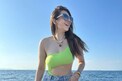 Hansika: పొట్టి నిక్కరులో హన్సిక లుక్స్ అదుర్స్.. సముద్రంలో షికారు చేస్తున్న ఫోటోలు వైరల్.