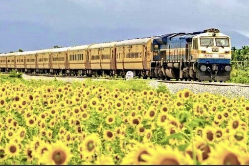 IRCTC: ట్రైన్ టికెట్ కన్ఫామ్ కాకపోతే తర్వాతి రైలులో బెర్త్ బుక్ చేసే ఛాన్స్
(ప్రతీకాత్మక చిత్రం)