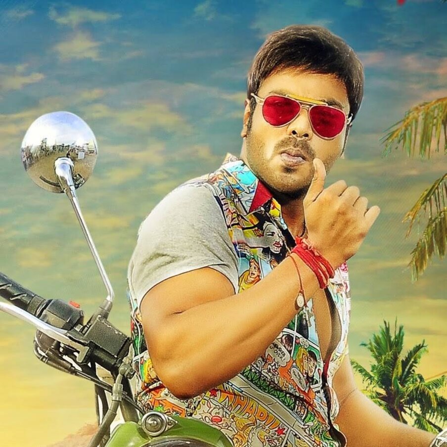  ఈ రోజు (మర్చి 27) మెగా పవర్ స్టార్ రామ్ చరణ్ పుట్టిన రోజు. ఈ సందర్భంగా ఆయన సన్నిహితులు, ఇండస్ట్రీ వర్గాలు పెద్ద ఎత్తున శుభాకాంక్షలు తెలుపుతున్నారు. ఈ నేపథ్యంలోనే తాజాగా మంచు మనోజ్ షేర్ చేసిన ఓ ఫోటో, దానిపై రాసిన ట్యాగ్ లైన్ మెగా అభిమానులను ఫిదా చేస్తోంది.