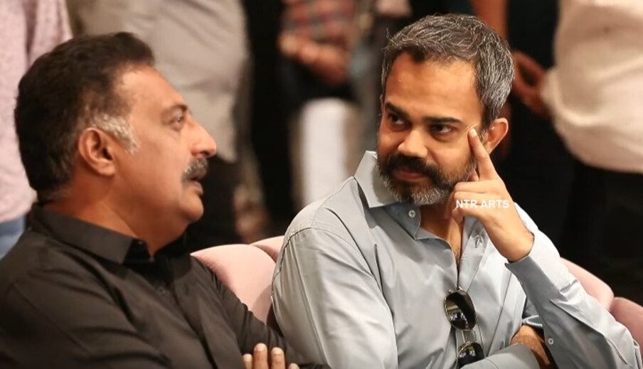  ఈ పూజా కార్యక్రమంలో  కొరటాల శివ, ఎన్టీఆర్, జాన్వీ కపూర్, ప్రకాష్ రాజ్, శ్రీకాంత్, దర్శకుడు రాజమౌళి, ప్రశాంత్ నీల్, ఎడిటర్ శ్రీకర్ ప్రసాద్, నిర్మాత దిల్ రాజు, కళ్యాణ్ రామ్, సంగీత దర్శకుడు అనిరుధ్ తదితరులు హాజరైయ్యారు. రాజమౌళి క్లాప్ నివ్వగా.. ప్రశాంత్ నీల్ కెమెరా స్విచ్చాన్ చేశారు. Photo : Twitter