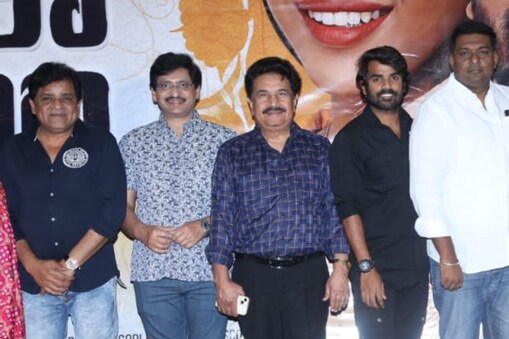 SV కృష్ణారెడ్డి చేతులు మీదుగా ‘భారీ తారాగణం’ ట్రైలర్ (Twitter/Photo)