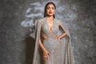 Shriya Saran: ఫ్యాషన్ వేర్‌లో శ్రియ పరువాల సోయగం.. లేట్ ఏజ్‌లో ఎక్కడ తగ్గడం లేదే..