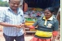 నిజాయితీ చాటుకున్న పారిశుద్ధ కార్మికురాలు... శభాష్ అంటు నెటిజన్లు ప్రశంసలు.. ఏంజరిగిందంటే