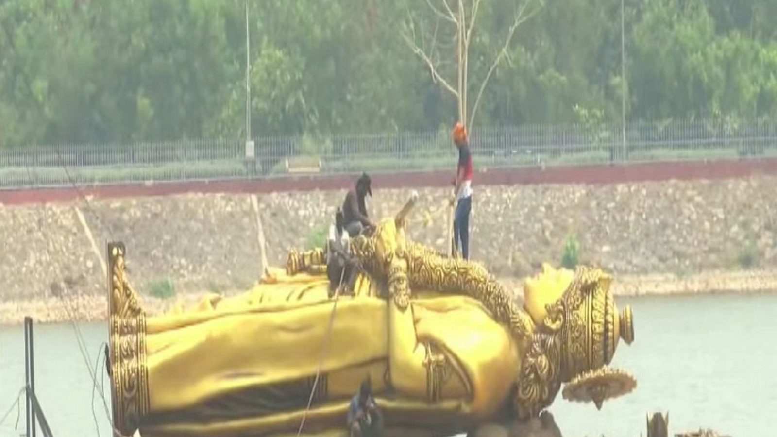 major changes happening in the ntr statue of khammam after telangana