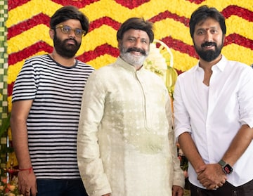 Balakrishna | NBK 109 : గ్రాండ్‌గా బాలయ్య-బాబీ కొత్త సినిమా ప్రారంభం..  పిక్స్ వైరల్.. NBK109 Nandamuri Balakrishna and director Bobby film  launched today pics goes viral– News18 Telugu