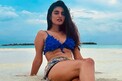సాగర తీరాన ప్రియా ప్రకాష్ సోకుల విందు.. బికినీలో ఘాటు పోజులు..