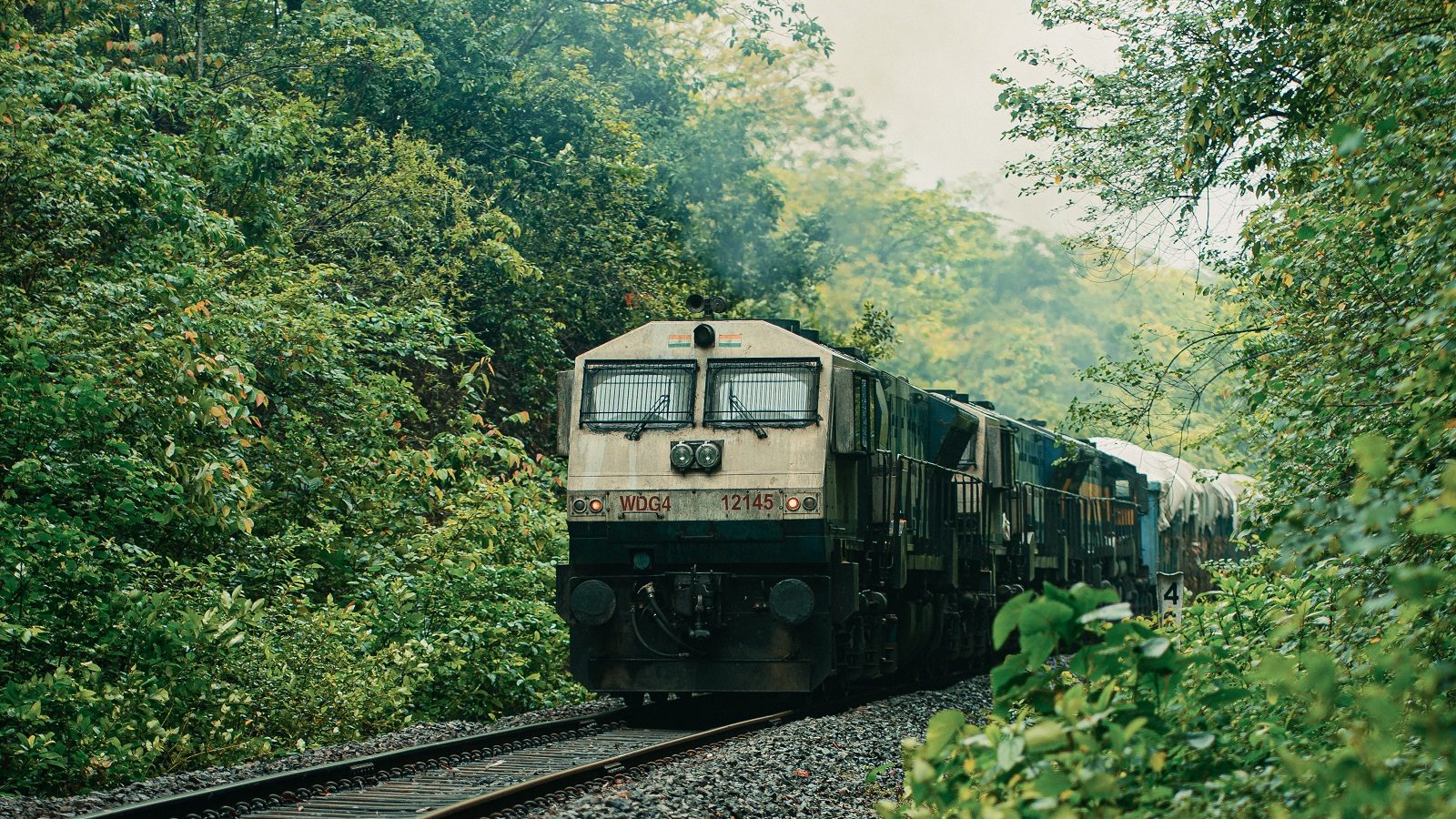 south-central-railways-operating-special-trains-from-hyderabad