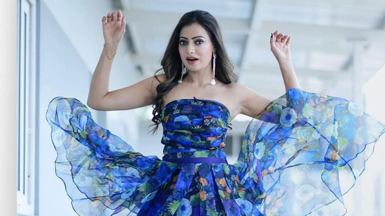 jabardasth new anchor Sowmya Rao latest photos viral జబర్దస్త్ కొత్త