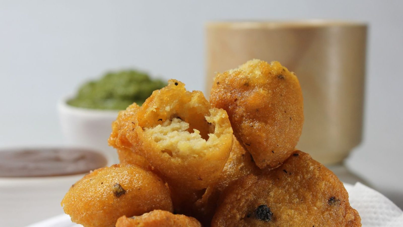 Veda Rice Rice Vada: రాత్రి అన్నం మిగిలిందా..? ఉదయాన్నే టేస్టీ రైస్ వడ తయారు ...