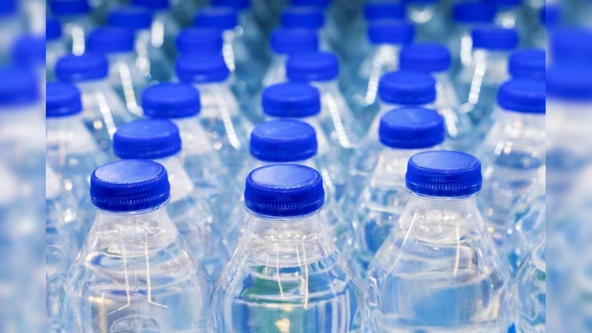 Water bottle: ప్లాస్టిక్ వాటర్‌ బాటిల్‌కి ఎక్స్‌పైరీ డేట్ ఎందుకుంటుంది? గడువు తర్వాత నీరు తాగితే ఏమవుతుంది?