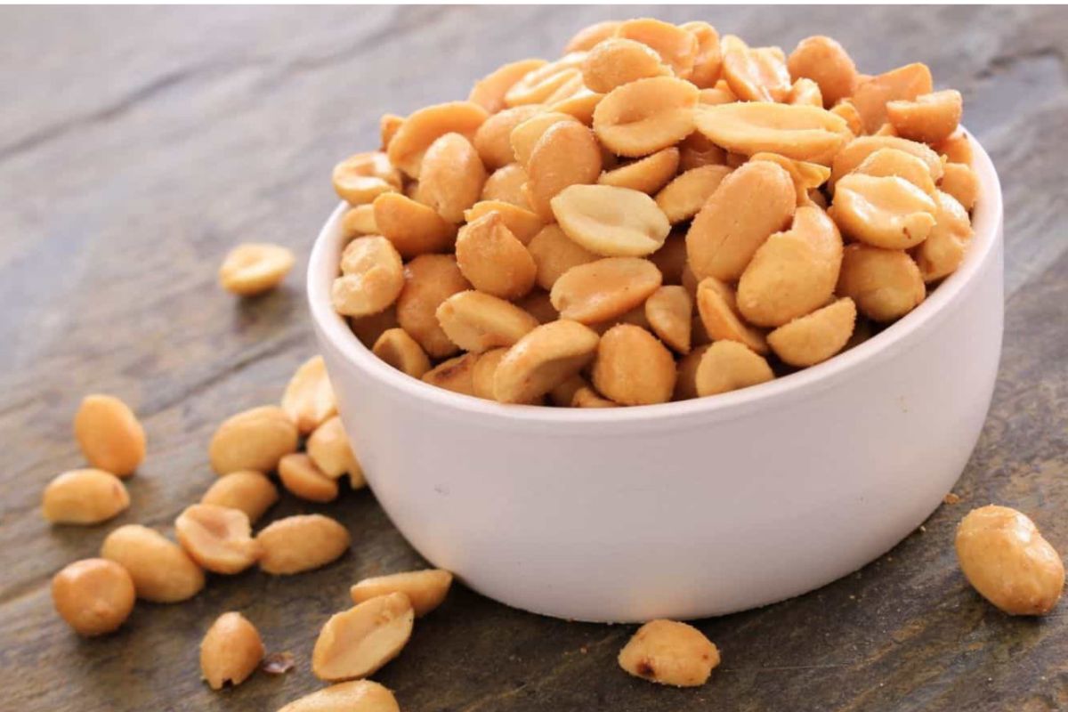 Peanuts Health Benefits రోజూ ఒక పిడికెడు వేరుశనగ... శరీరానికి