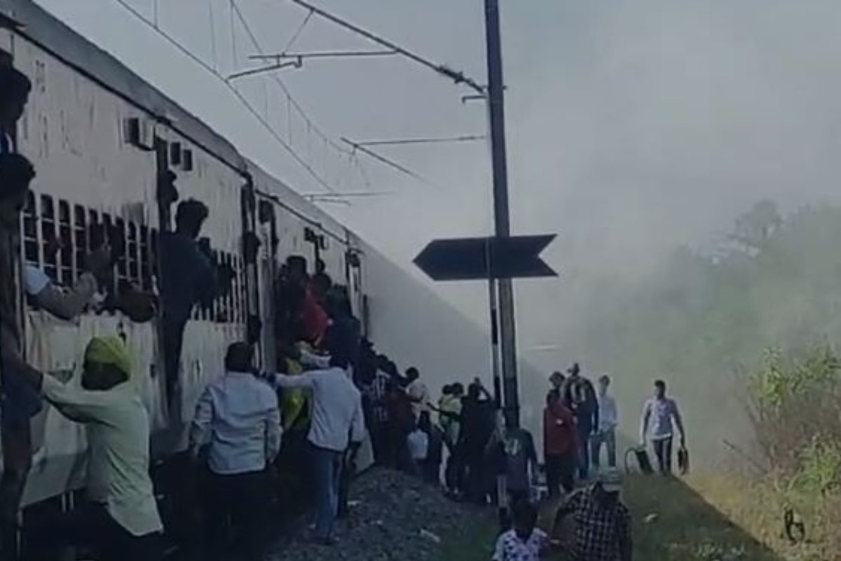 East Coast Express Train Accident Ay Yadadri East Coast Train east-coast-express-train-accident-ay-yadadri-east-coast-train