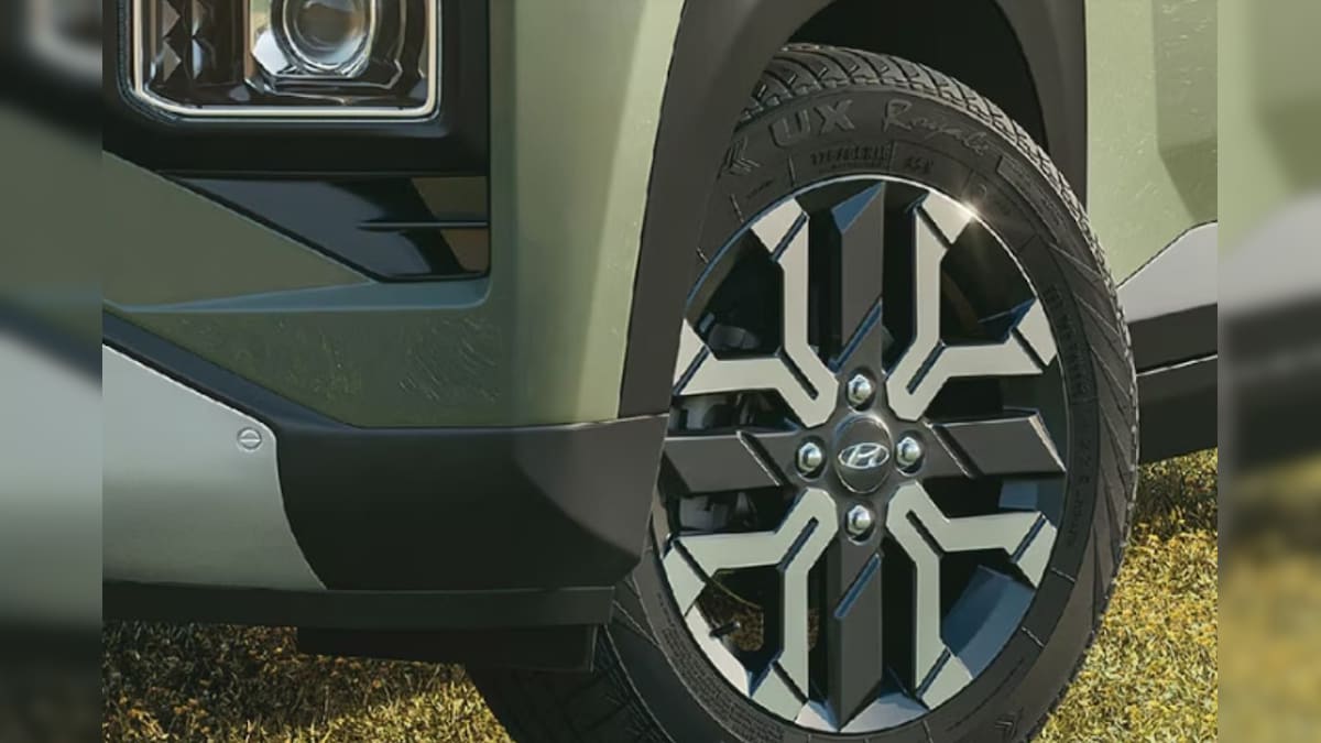 సూపర్ మైలేజీ, అదిరే డిజైన్, పిచ్చెక్కిస్తున్న ఫీచర్లు.. ఈ కారు కోసం