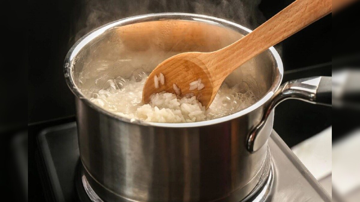 Healthcare Reheating Rice అన్నం మళ్లీ మళ్లీ వేడి చేసి తింటున్నారా