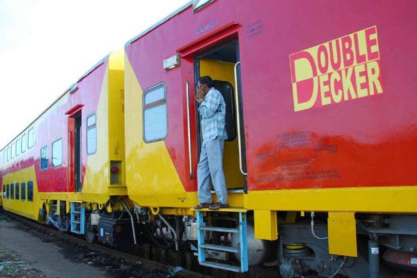 Visakhapatnam Vijayawada train, Vijayawada Visakhapatnam train, Visakhapatnam Guntur train, Vijayawada Visakhapatnam double decker train, GunturVisakhapatnam double decker train, double decker train route, విశాఖపట్నం విజయవాడ డబుల్ డెక్కర్ ట్రైన్, విజయవాడ విశాఖపట్నం డబుల్ డెక్కర్ రైలు, సంక్రాంతి స్పెషల్ ట్రైన్స్, సంక్రాంతి ప్రత్యేక రైళ్లు, విశాఖపట్నం విజయవాడ ట్రైన్