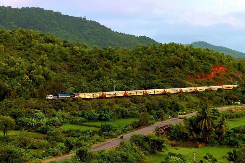 sankranti special trains 2024, sankranti special trains 2024 booking date, special trains for sankranti 2024 secunderabad to visakhapatnam, special trains for sankranti 2024 hyderabad to visakhapatnam, sankranti special trains, guntur to visakhapatnam, secunderabad to visakhapatnam special trains, సంక్రాంతి స్పెషల్ ట్రైన్స్, సంక్రాంతి ప్రత్యేక రైళ్లు, హైదరాబాద్ విశాఖపట్నం స్పెషల్ ట్రైన్, సికింద్రాబాద్ విశాఖపట్నం స్పెషల్ ట్రైన్, గుంటూరు విశాఖపట్నం స్పెషల్ ట్రైన్, విశాఖపట్నం గుంటూరు స్పెషల్ ట్రైన్