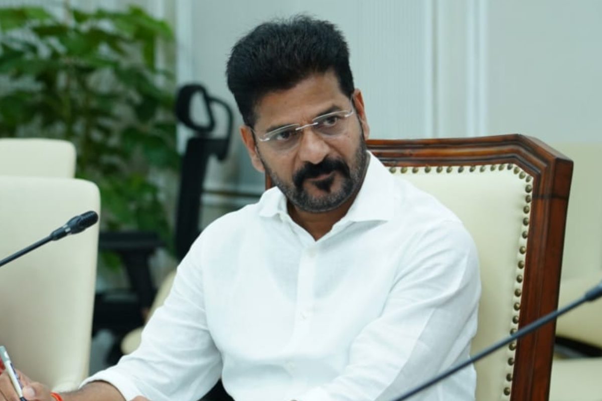 ఈ వారంలో మరో 2 గ్యారెంటీల అమలు.. సీఎం రేవంత్ రెడ్డి ఫోకస్ | telangana cm revanth reddy to launch free subsidy on lpg cylinder and free electricity bill untle 200 units nk – News18 తెలుగు