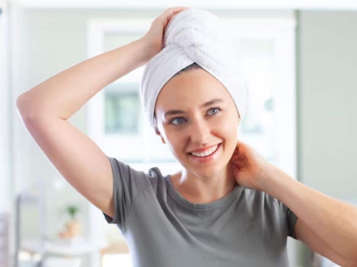 తలస్నానం చేసి, తడి జుట్టును టవల్‌లో చుడుతున్నారా? అయితే డేంజర్ లో